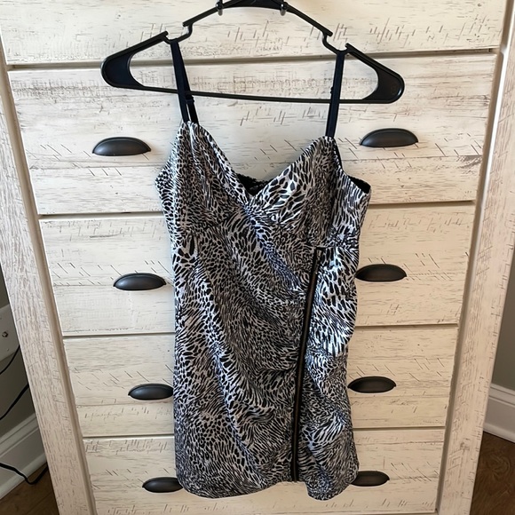 Guess Dress - Picture 1 of 7